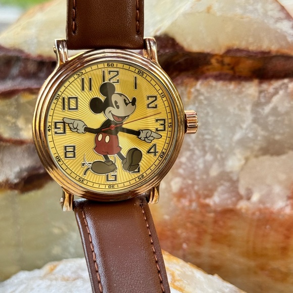 Rare Vintage Mickey Mouse Disney Watch - Picture 2 of 8